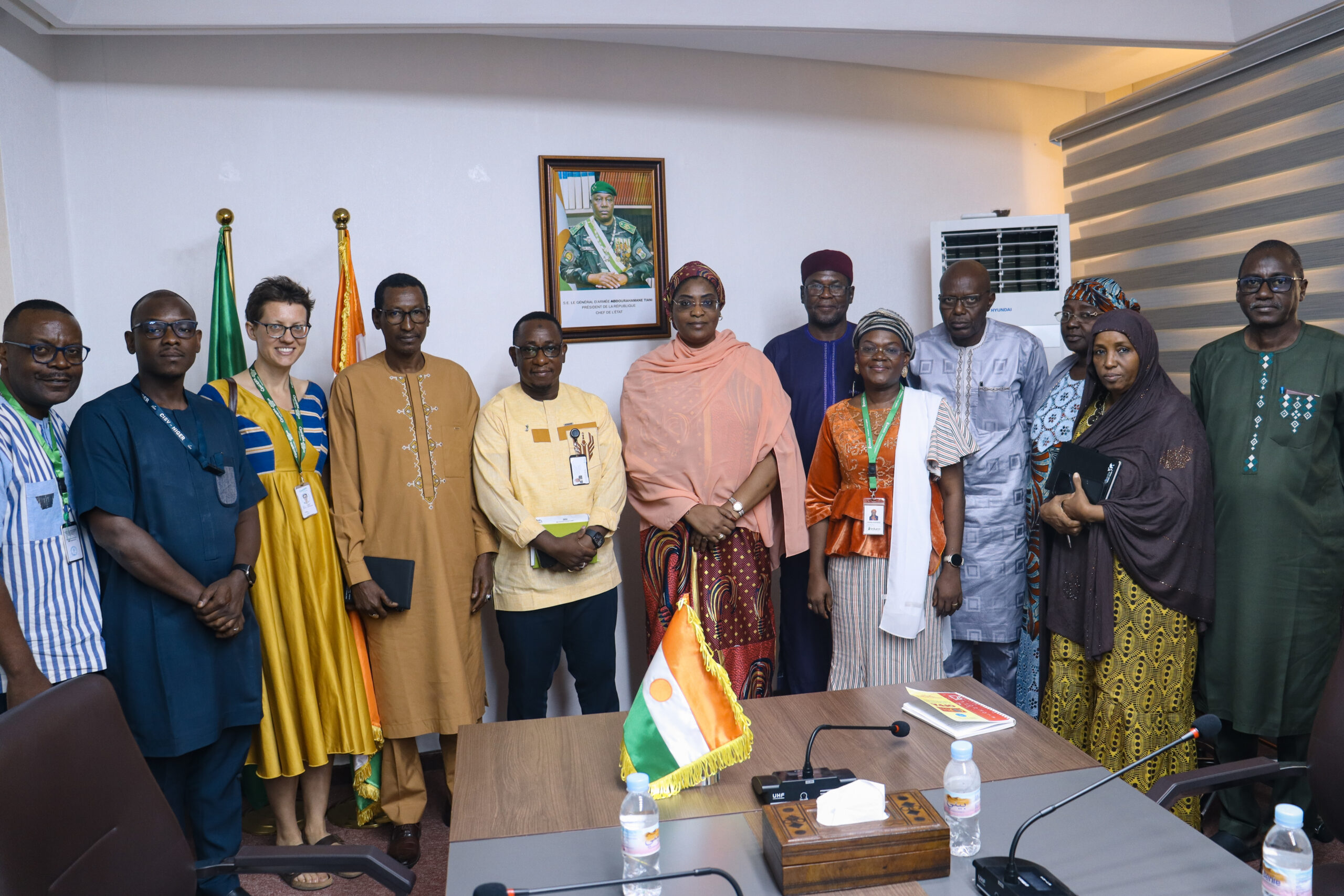 Le Bureau exécutif de l'OIREN a été reçu en audience par Madame la Ministre de la Fonction Publique, du Travail et de l’Emploi.